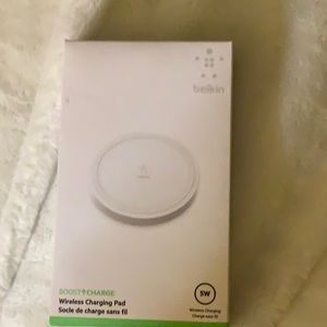 Belting wireless charging pad